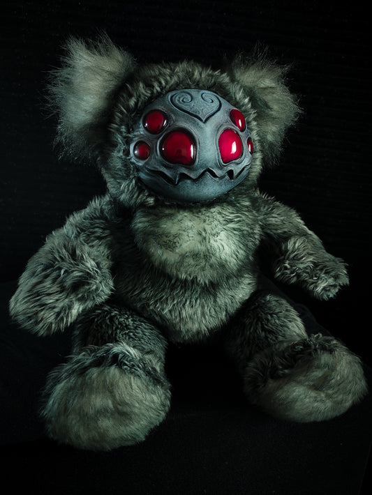 Arakobe (Manic Mandibles Ver.) - Monster Art Doll Plush Toy