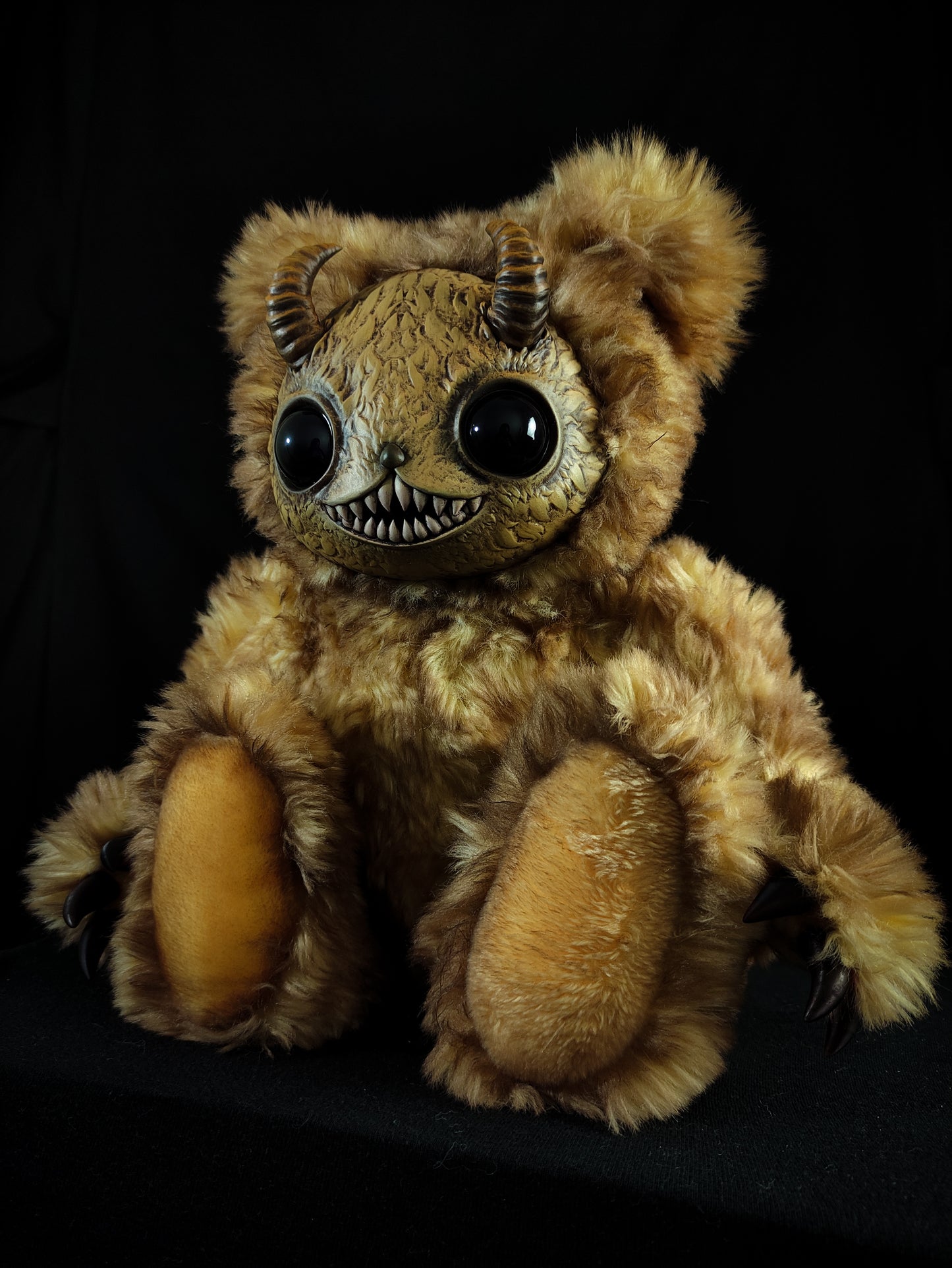 Yukigen (Evil Eggnog Ver.) - Monster Art Doll Plush Toy