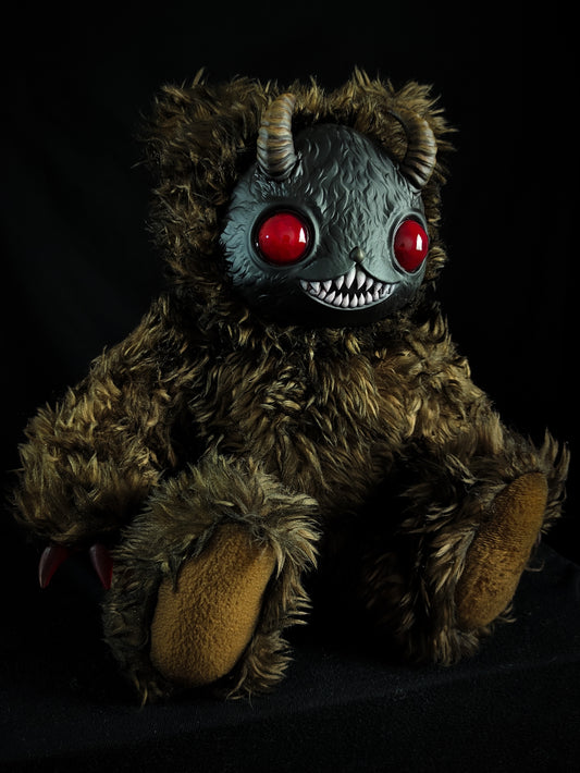 Yukigen (Bloodshot Ver.) - Monster Art Doll Plush Toy