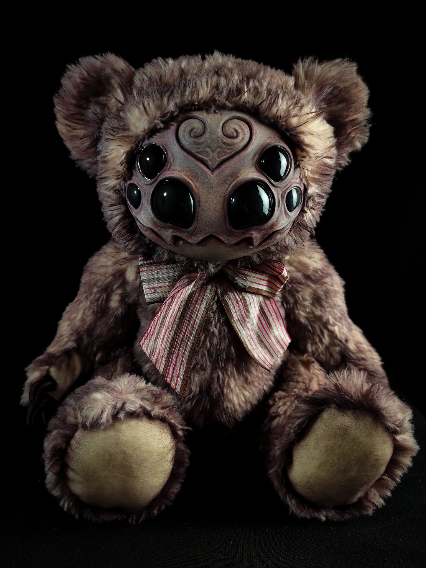Arakobe (Dark Silk Ver.) - Monster Art Doll Plush Toy