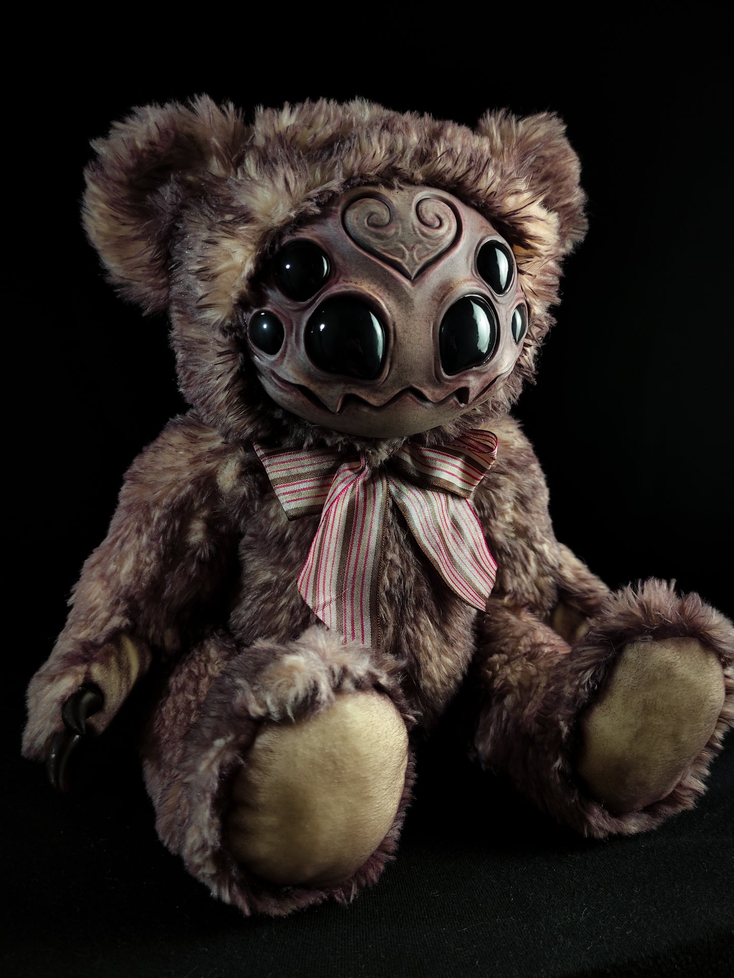 Arakobe (Dark Silk Ver.) - Monster Art Doll Plush Toy