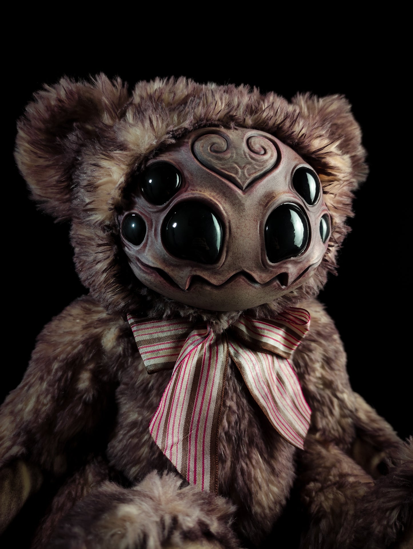 Arakobe (Dark Silk Ver.) - Monster Art Doll Plush Toy