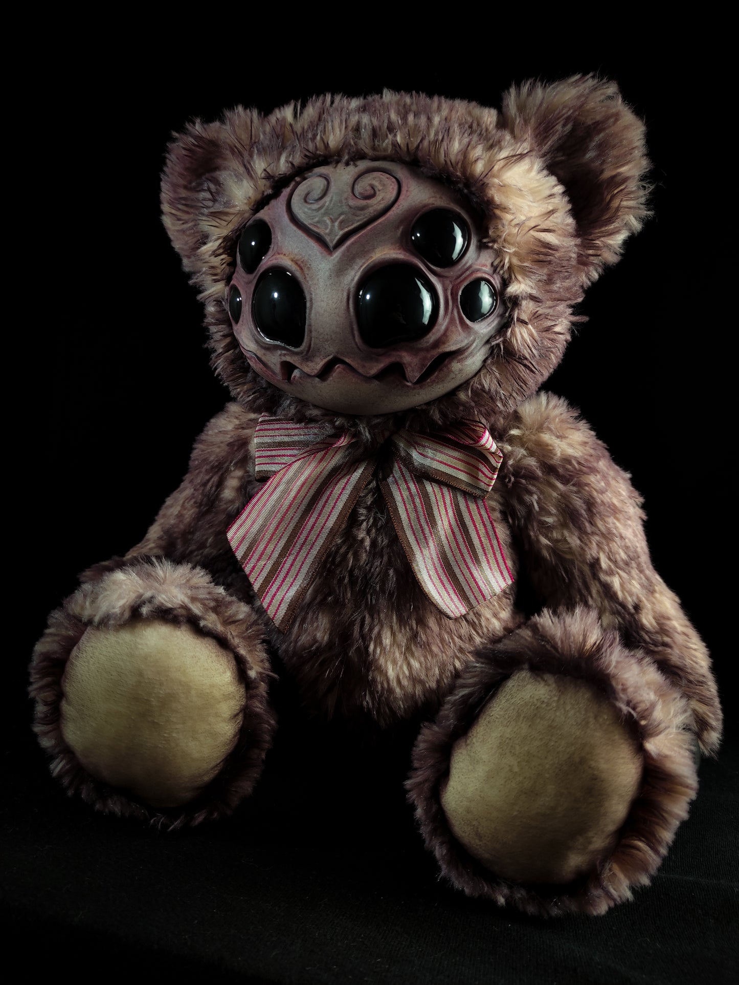 Arakobe (Dark Silk Ver.) - Monster Art Doll Plush Toy