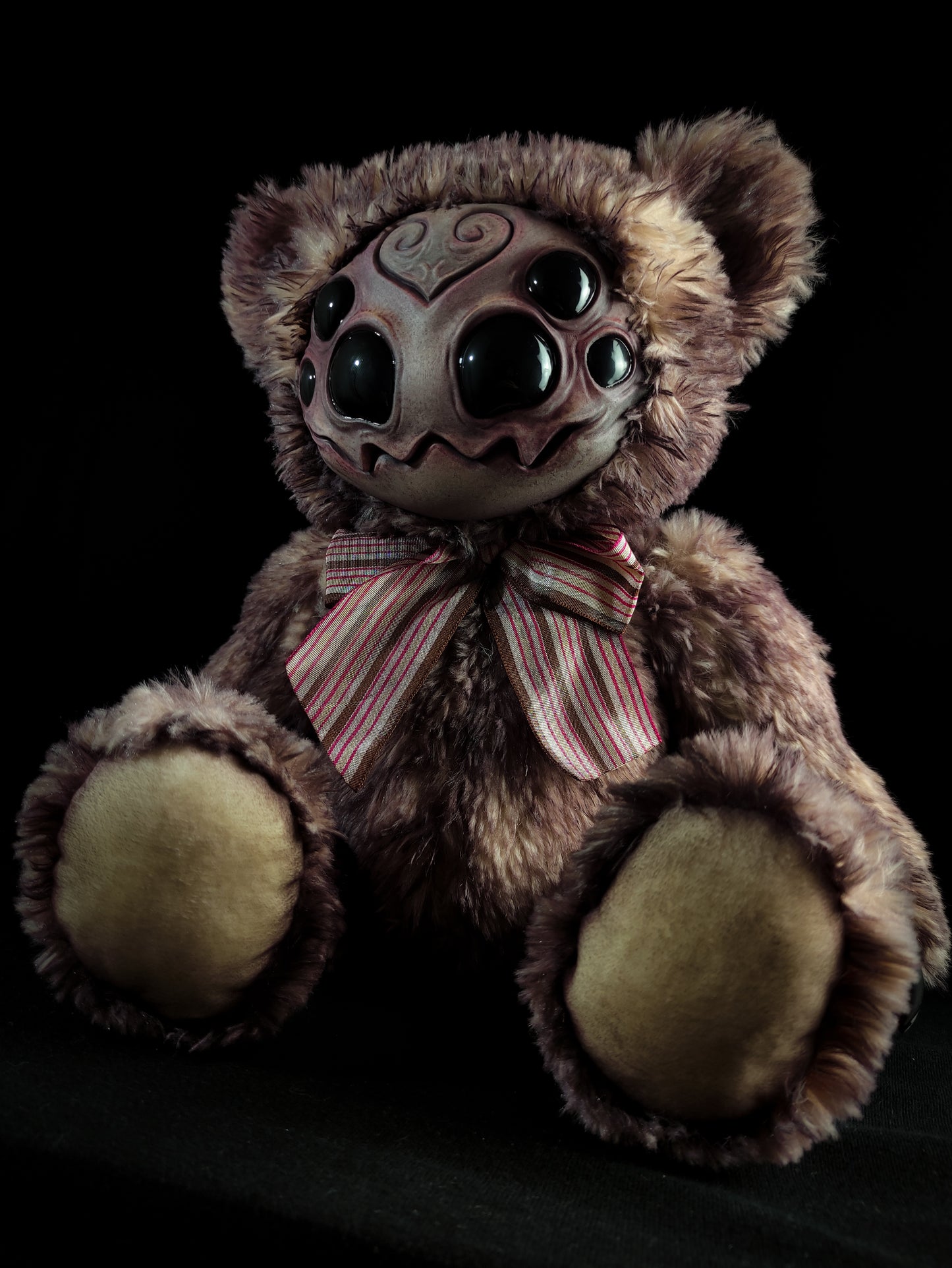 Arakobe (Dark Silk Ver.) - Monster Art Doll Plush Toy