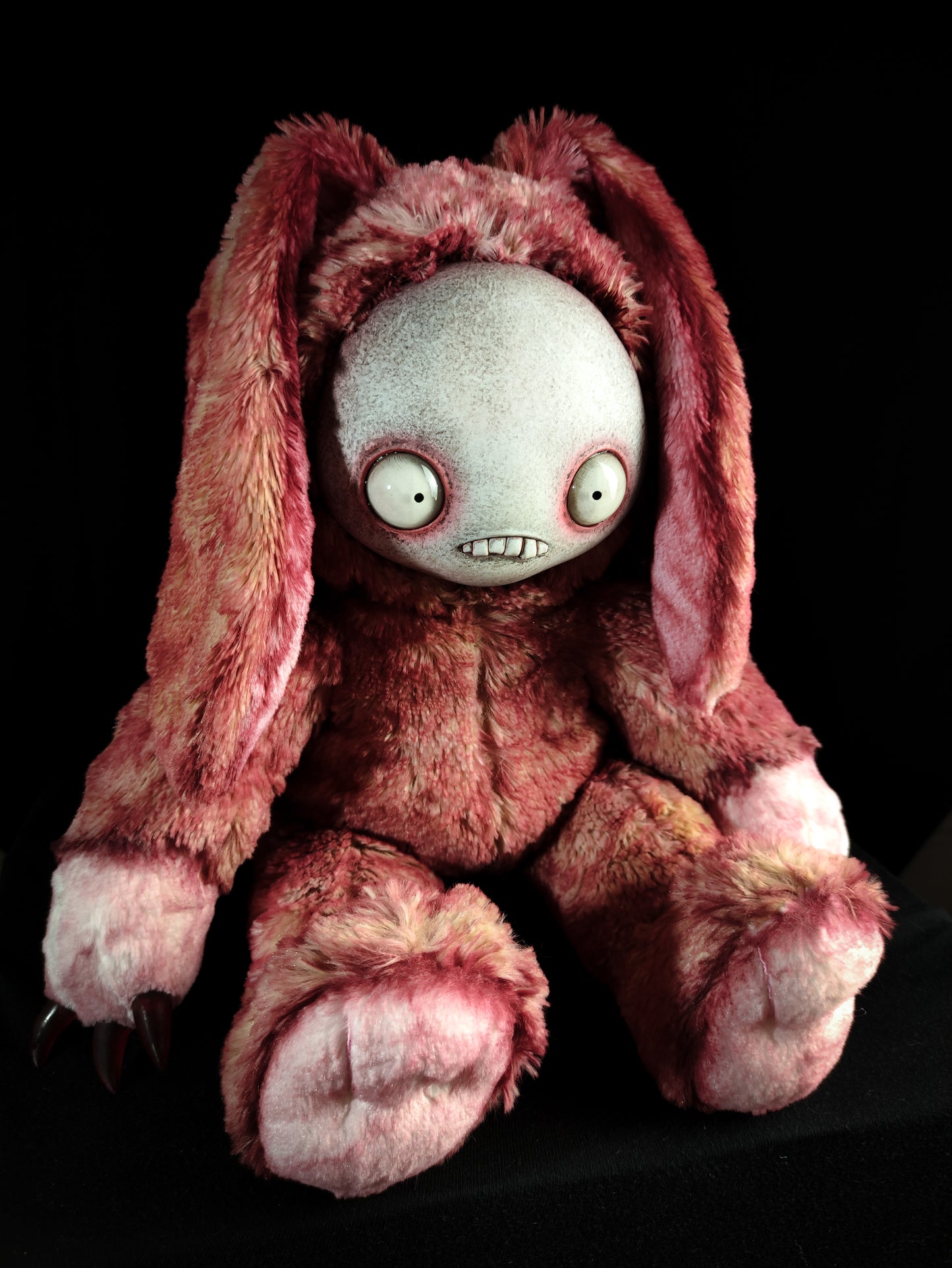 Jitters (Crimson Snowfall) - Monster Art Doll Plush Toy