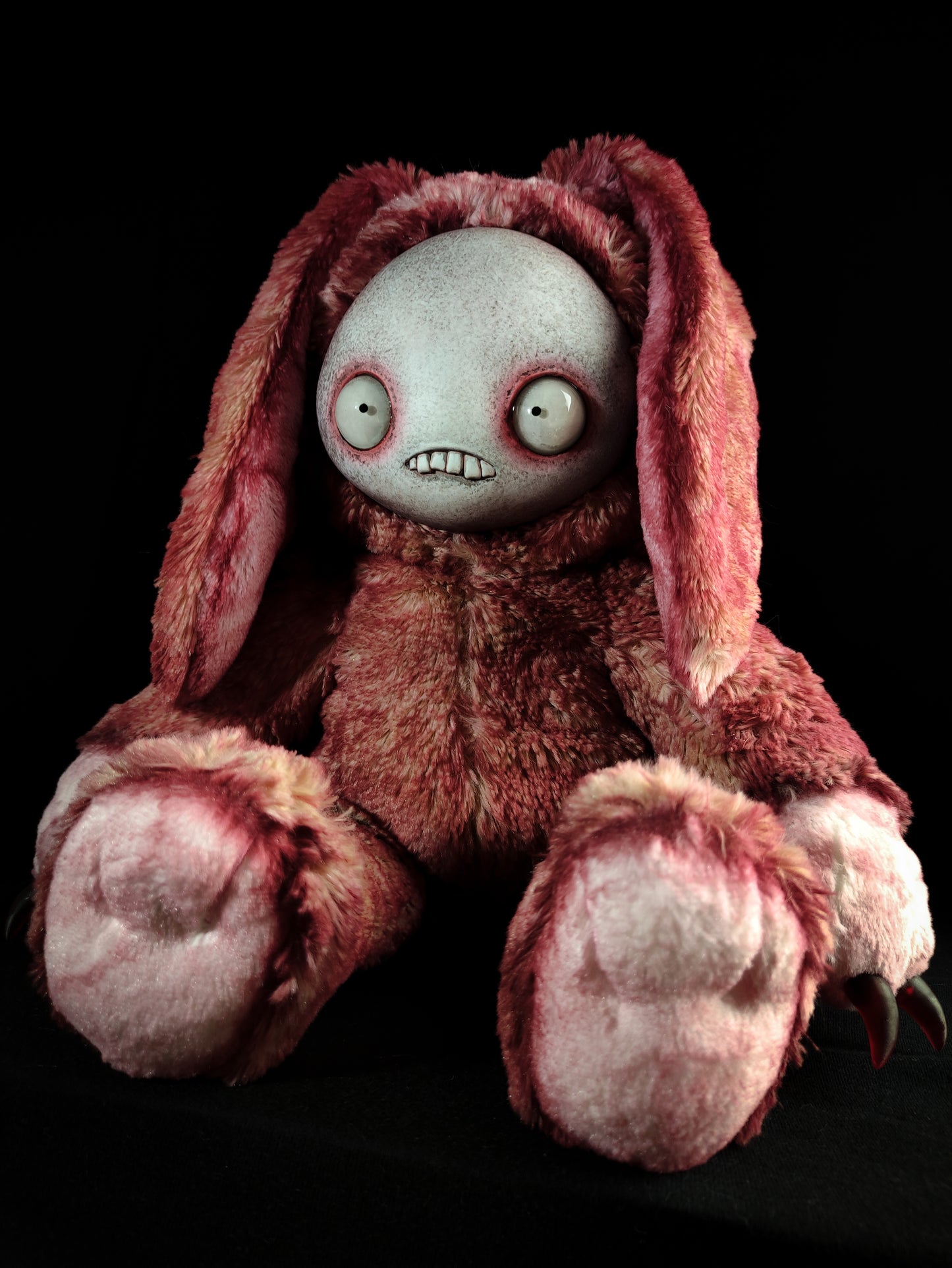 Jitters (Crimson Snowfall) - Monster Art Doll Plush Toy