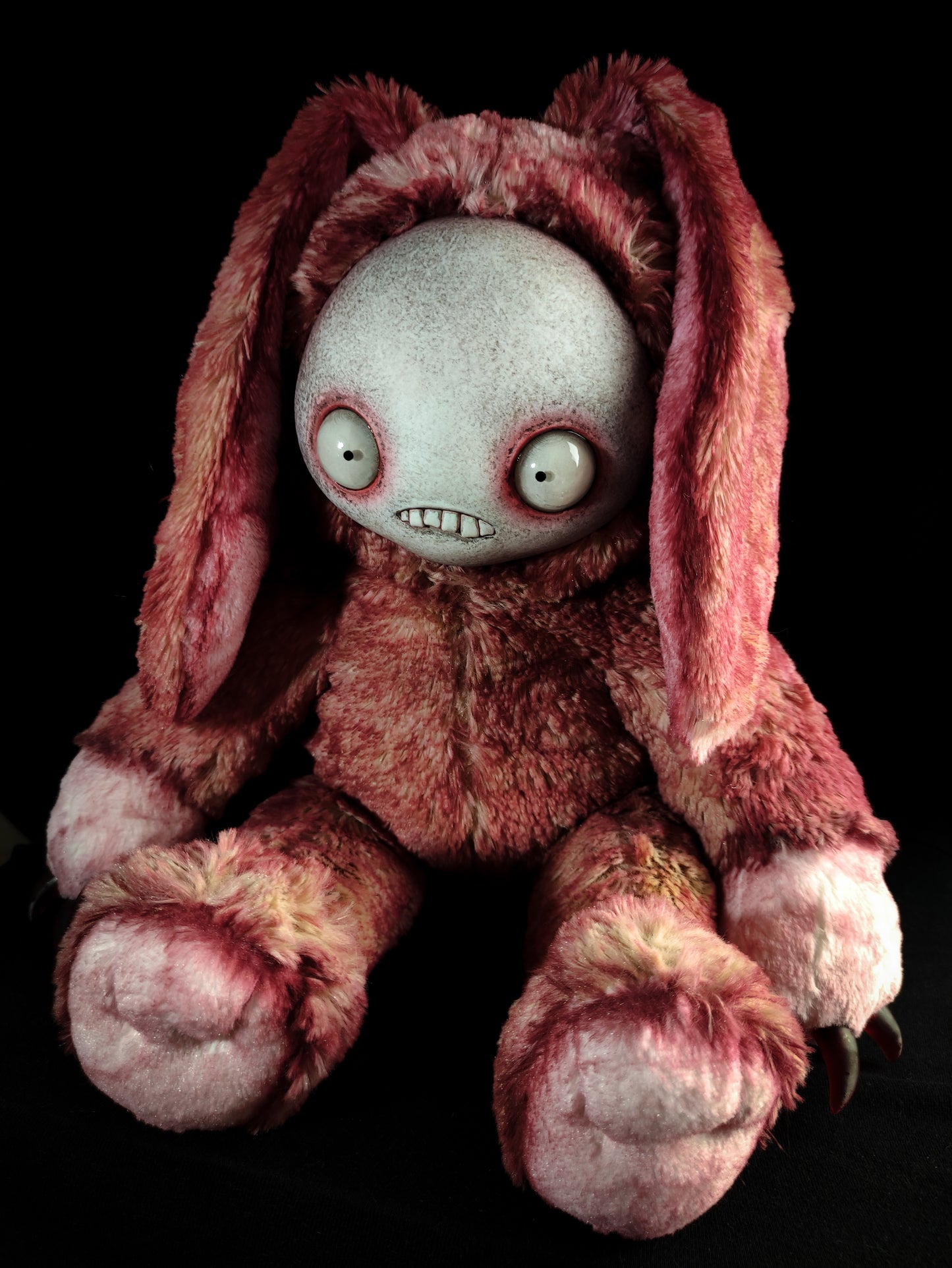 Jitters (Crimson Snowfall) - Monster Art Doll Plush Toy