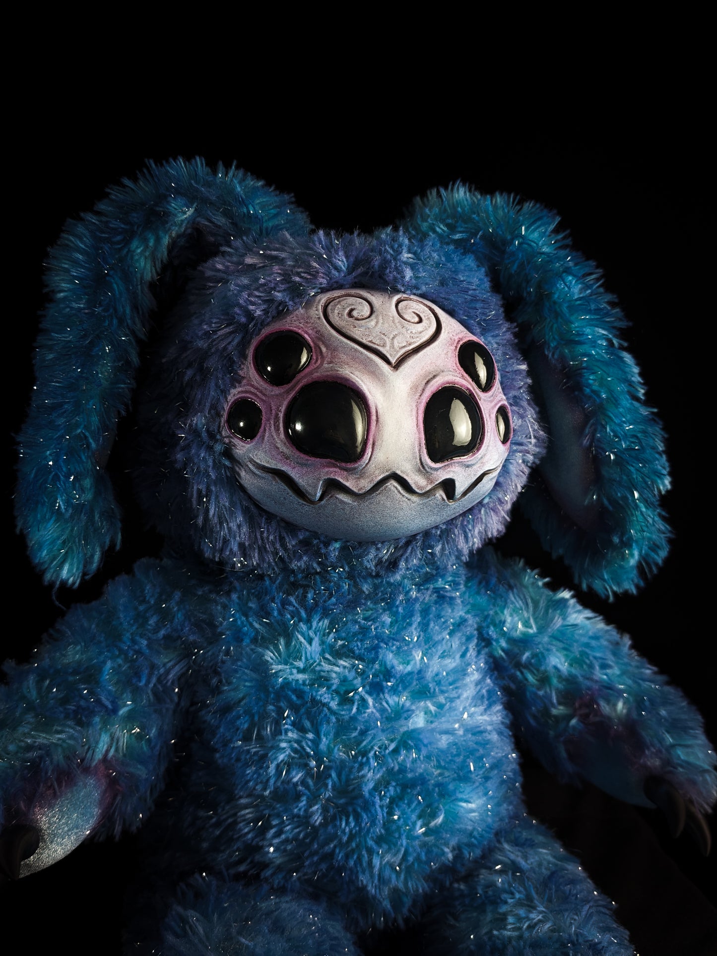 Arakobe (Thumping Krawler Ver.) - CRYPTCRITS Monster Art Doll Plush Toy