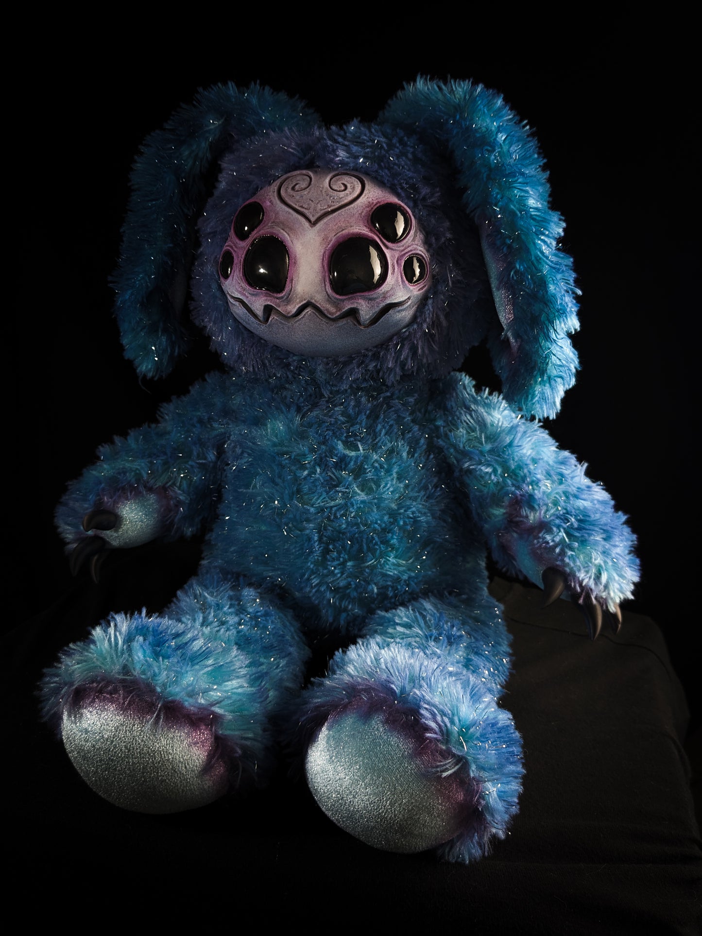 Arakobe (Thumping Krawler Ver.) - CRYPTCRITS Monster Art Doll Plush Toy