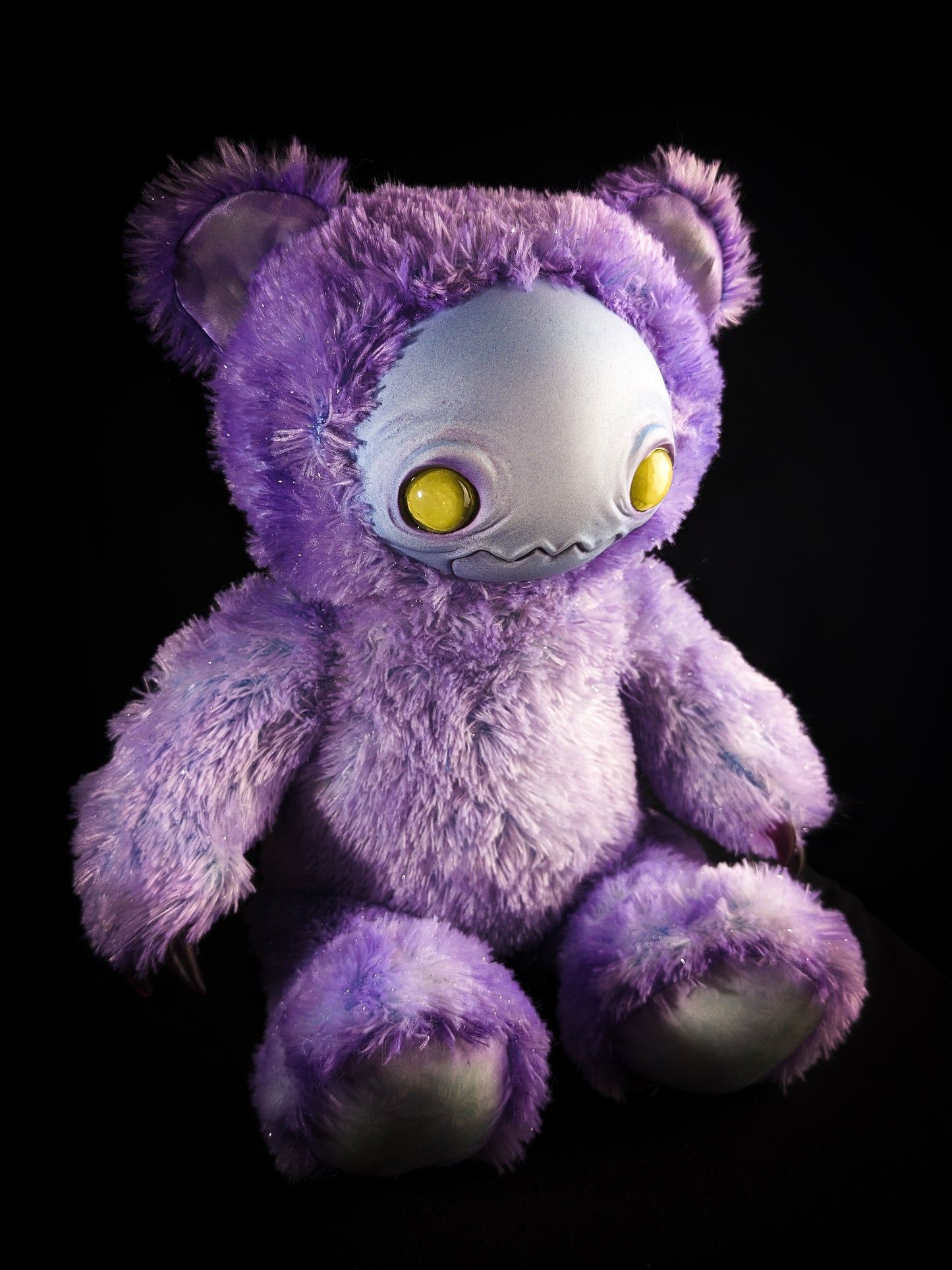Ectophasma (Pearlescent Phantom Ver.) - CRYPTCRITS Monster Art Doll Plush Toy