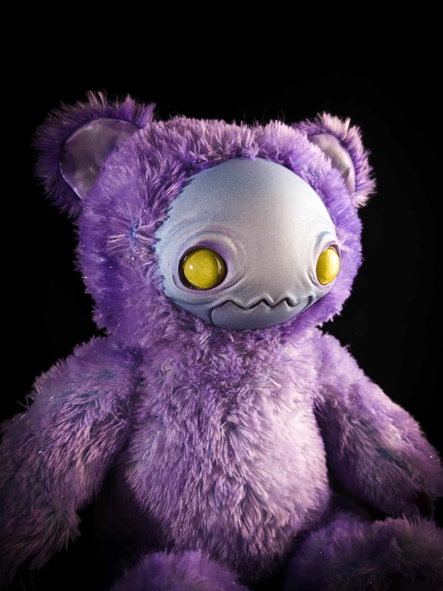 Ectophasma (Pearlescent Phantom Ver.) - CRYPTCRITS Monster Art Doll Plush Toy