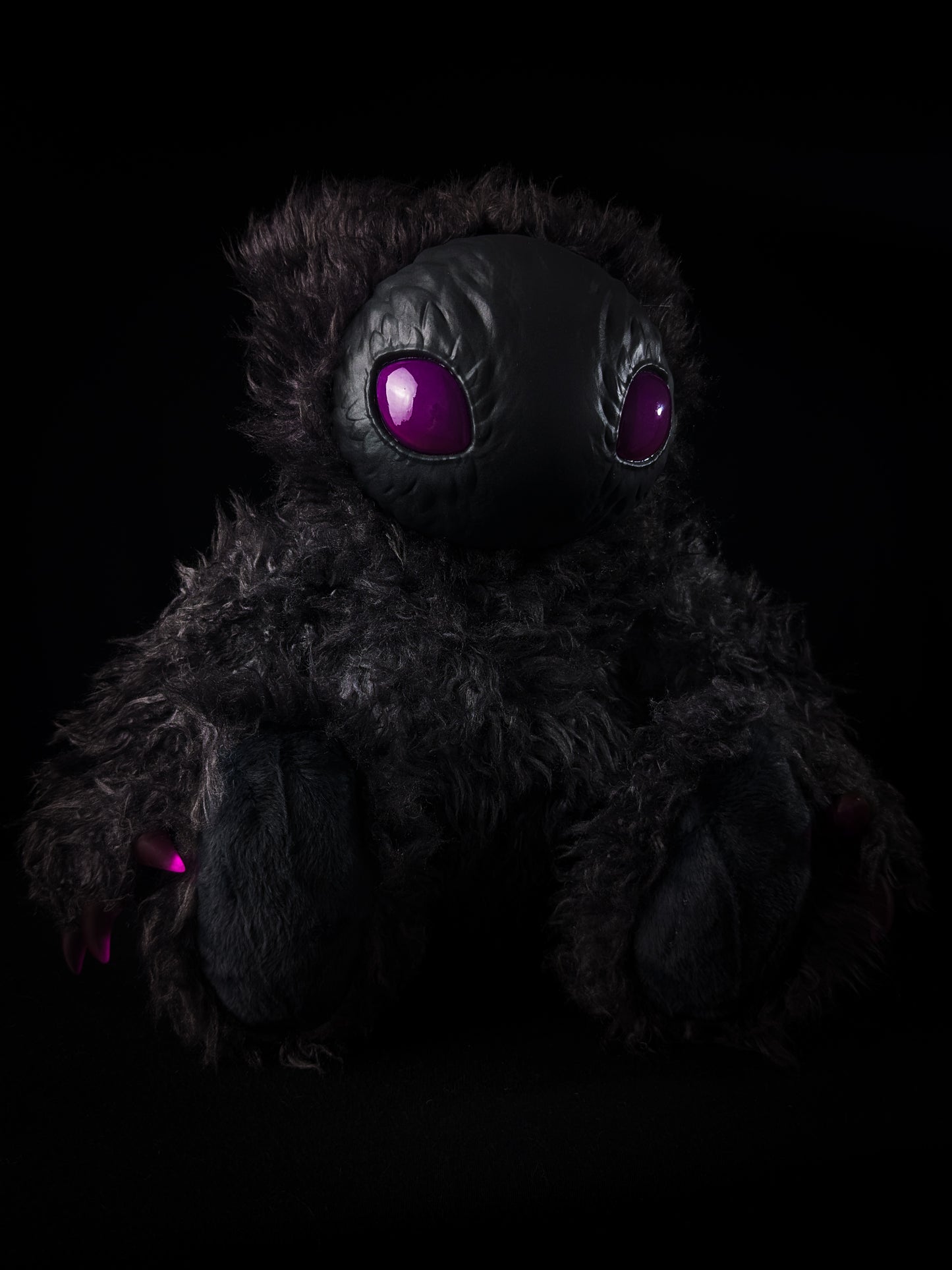 Holoth (Freakish Flutter Ver.) - CRYPTCRITS Monster Art Doll Plush Toy