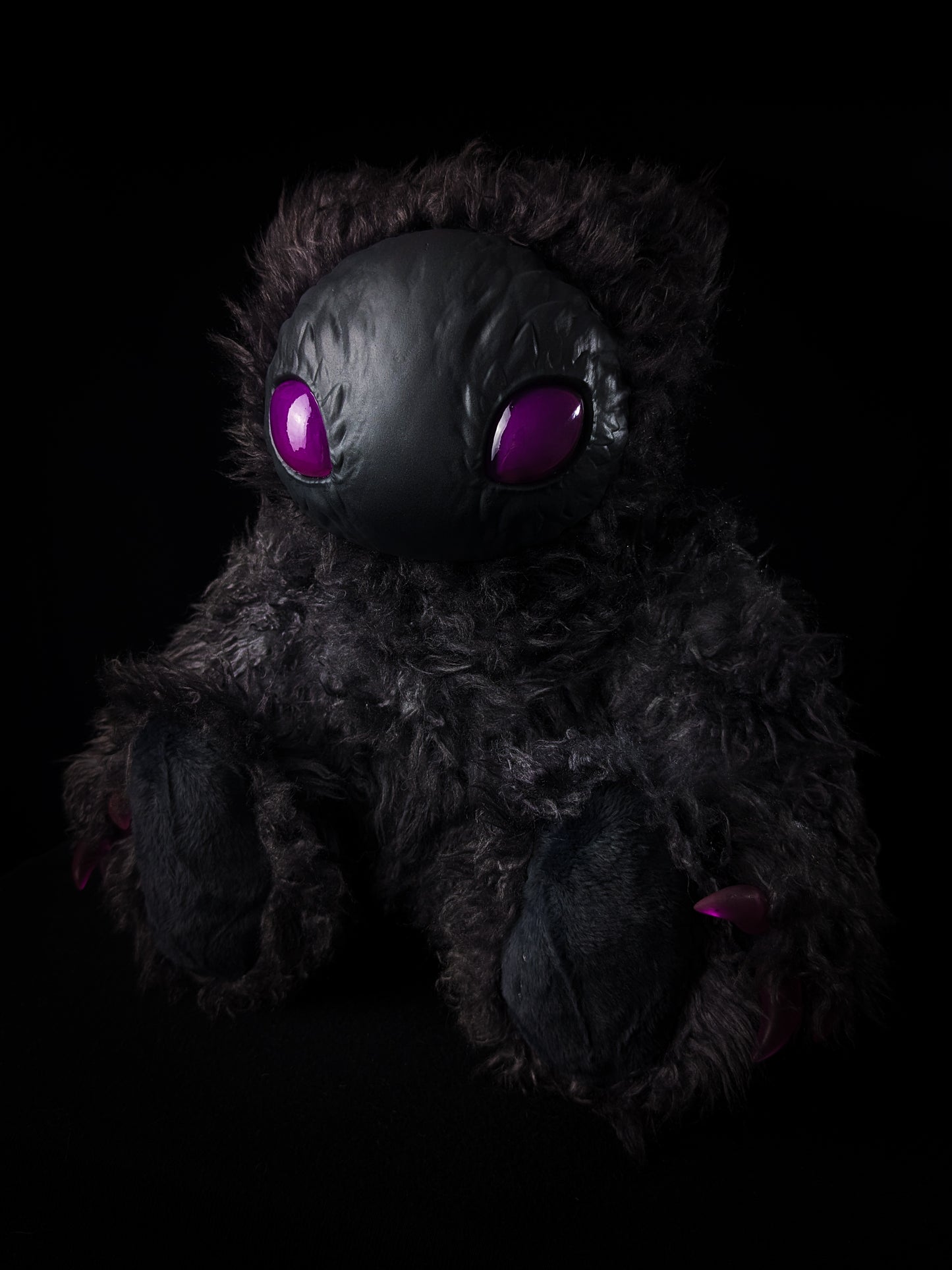 Holoth (Freakish Flutter Ver.) - CRYPTCRITS Monster Art Doll Plush Toy