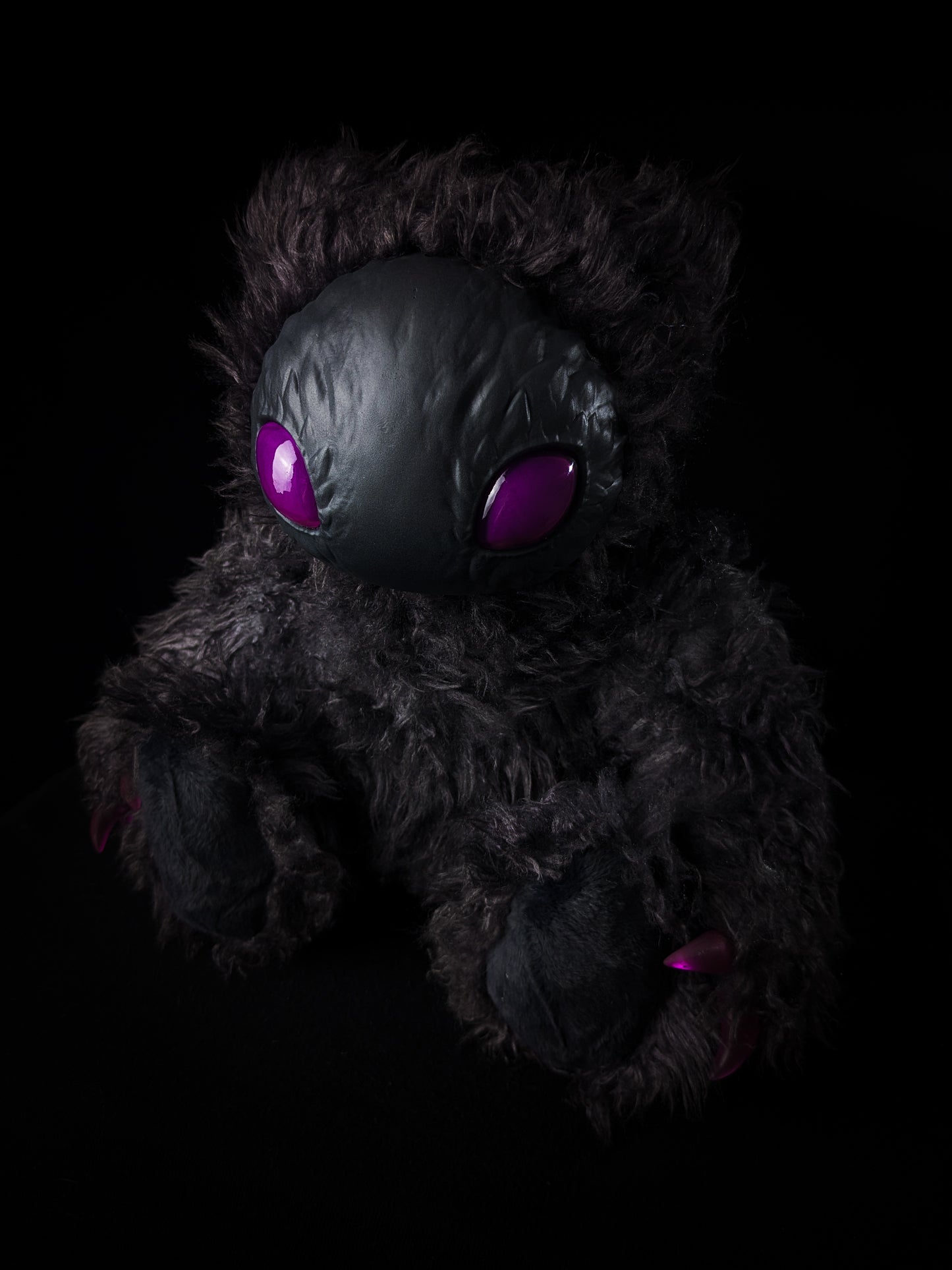 Holoth (Freakish Flutter Ver.) - CRYPTCRITS Monster Art Doll Plush Toy