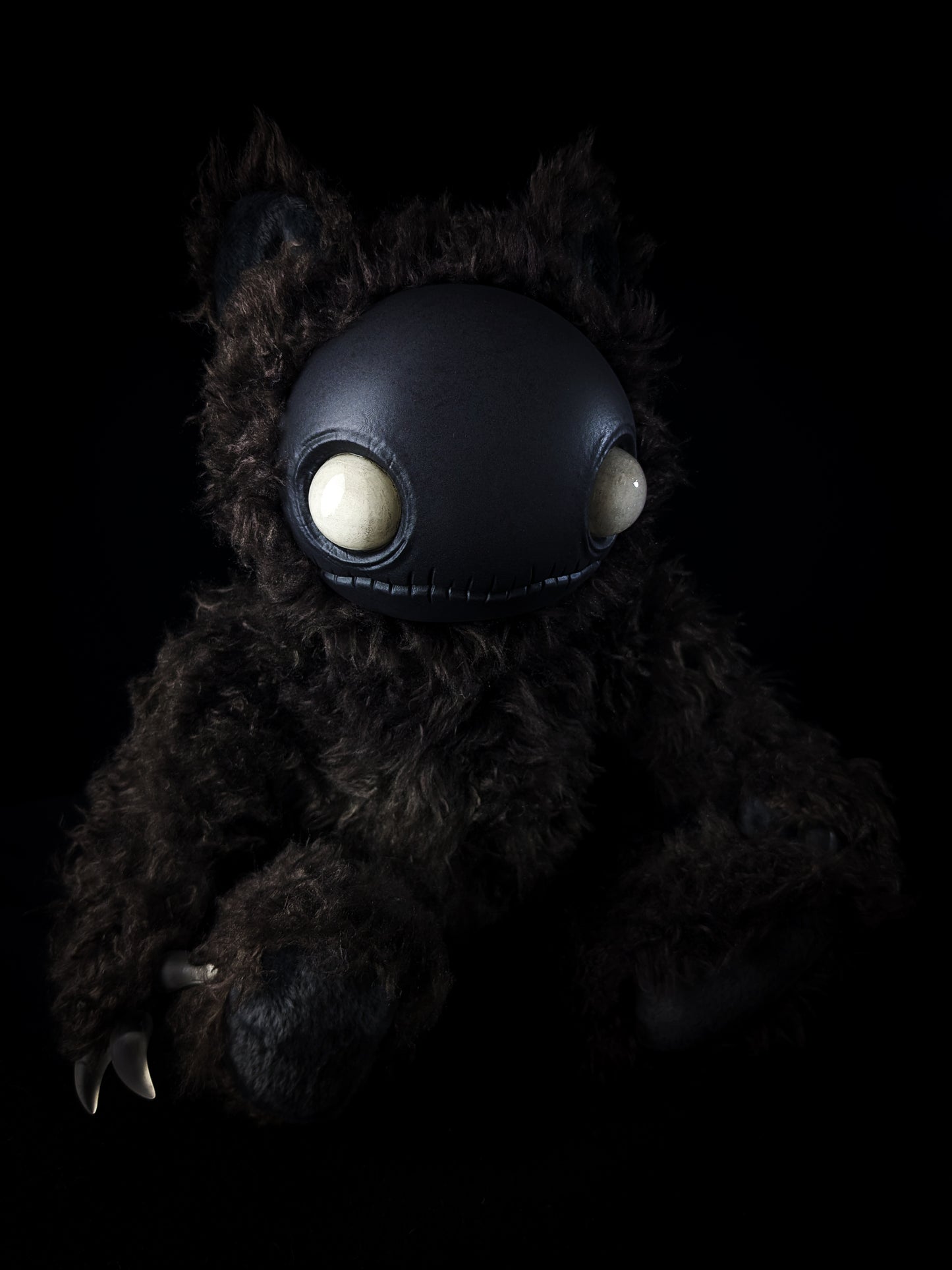 Locust (Corrupted Strain Ver.) - CRYPTCRITS Monster Art Doll Plush Toy