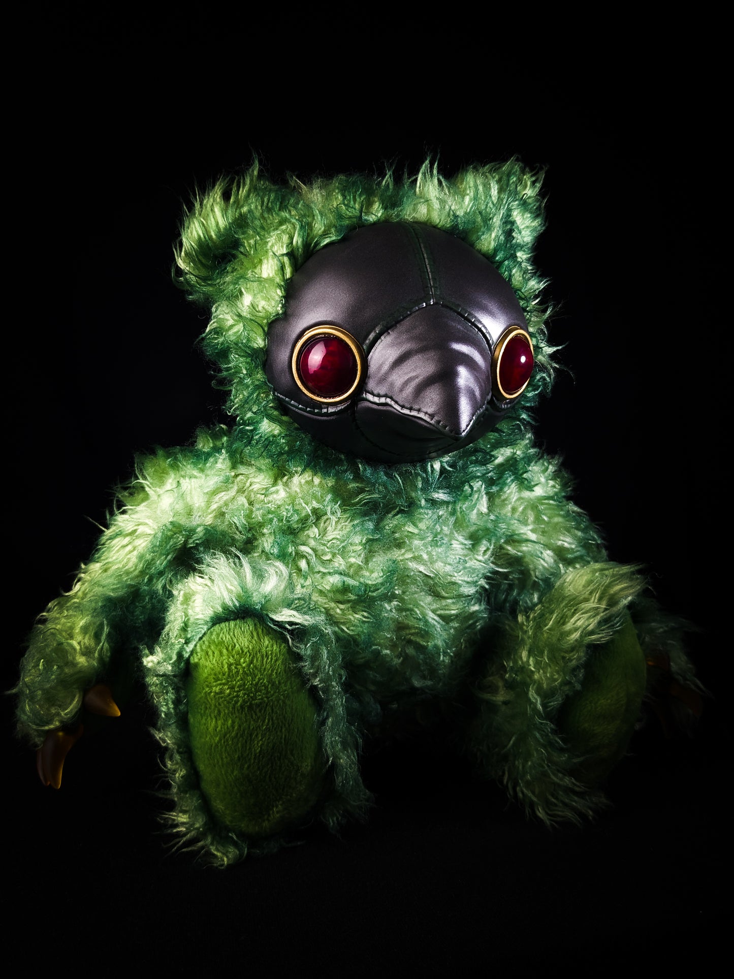 Ambroise (Green Serum Ver.) - CRYPTCRITS Monster Art Doll Plush Toy