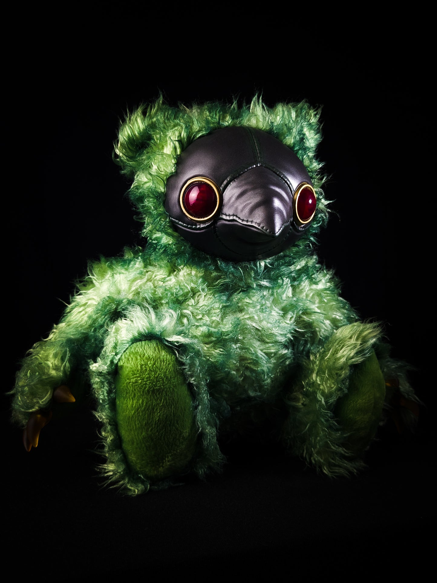 Ambroise (Green Serum Ver.) - CRYPTCRITS Monster Art Doll Plush Toy