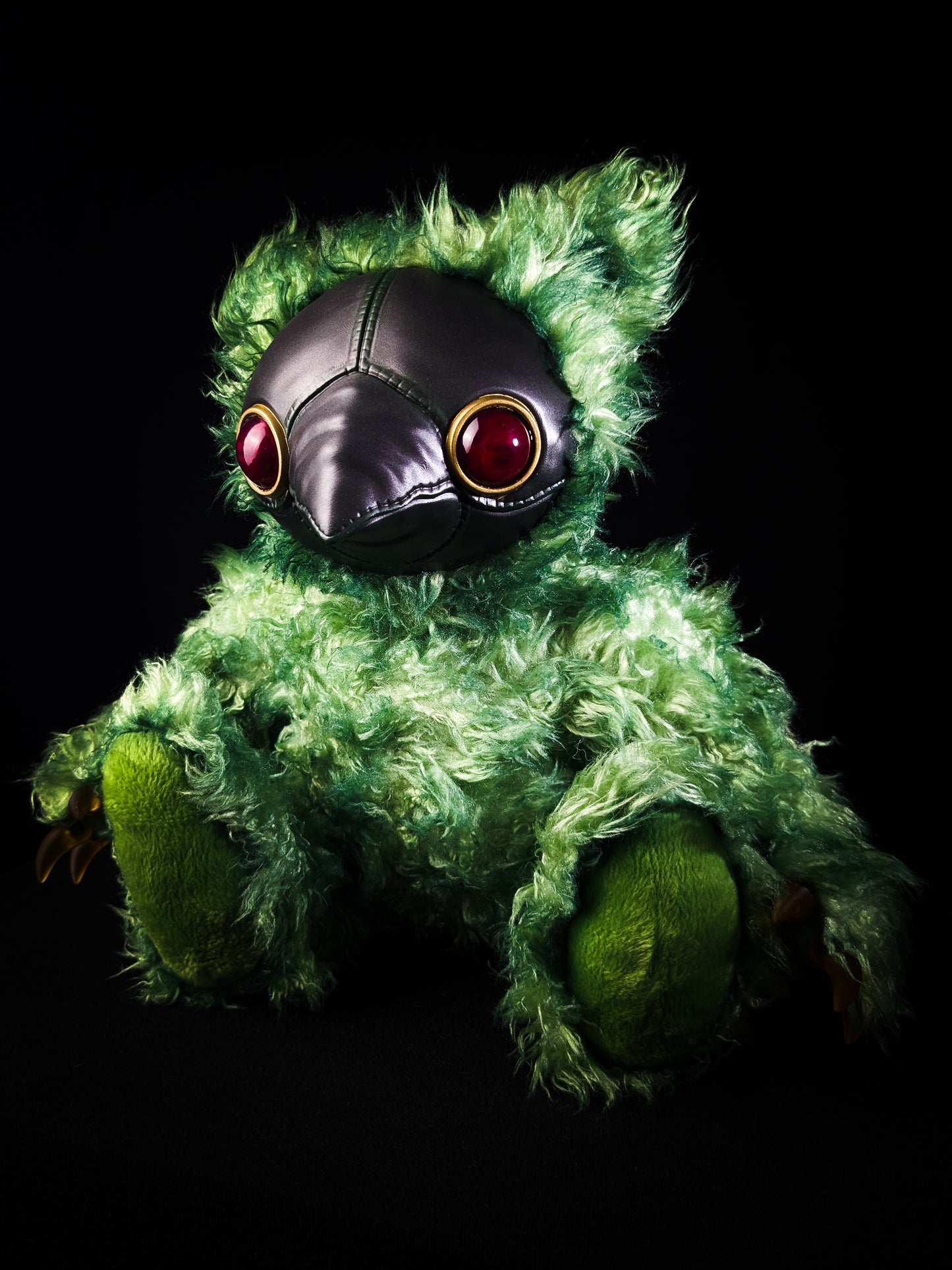 Ambroise (Green Serum Ver.) - CRYPTCRITS Monster Art Doll Plush Toy