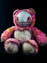 Load image into Gallery viewer, Sour Sting: FRIEND - CRYPTCRITZ Handcrafted Alien Art Doll Plush Toy for Cosmic Dreamers
