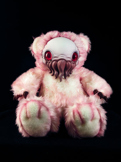Mania-Spawn: ELDINUTH - CRYPTCRITZ Handcrafted Lovecraftian Cthulhu Art Doll Plush Toy for Eldritch Entities