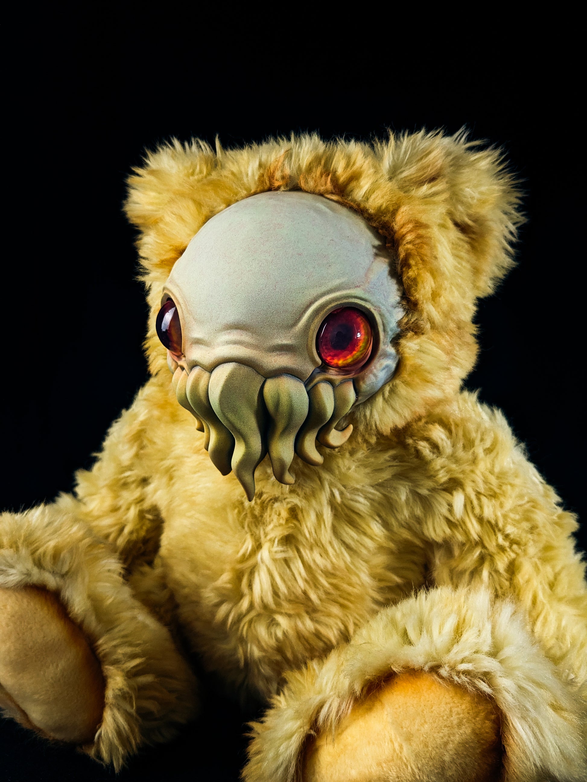 Lemon Leech: ELDINUTH - CRYPTCRITZ Handcrafted Lovecraftian Cthulhu Art Doll Plush Toy for Eldritch Entities