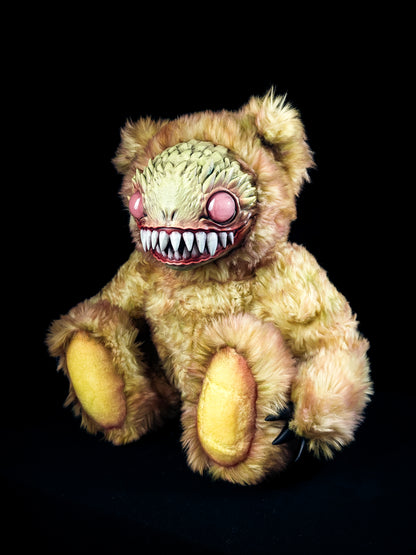 Frenzung (Sunburn Ver.) - CRYPTCRITS Monster Art Doll Plush Toy