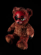 Load image into Gallery viewer, Pirate&#39;s Cove Foxy: FREDBEARZ - Five Nights at Freddy&#39;s Inspired CRYPTCRITZ

