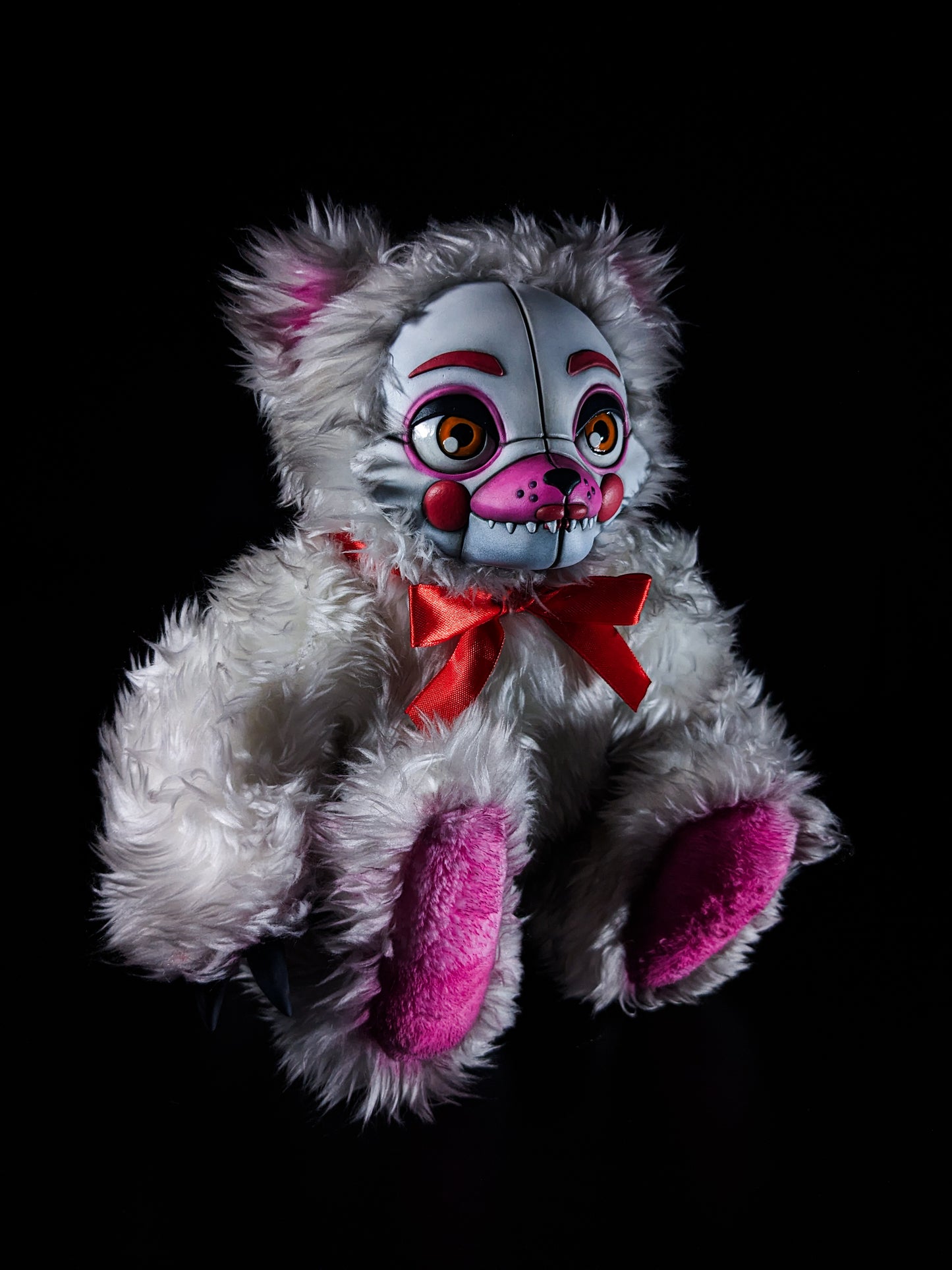 Funtime Foxy: FREDBEARZ - Five Nights at Freddy's Inspired CRYPTCRITZ