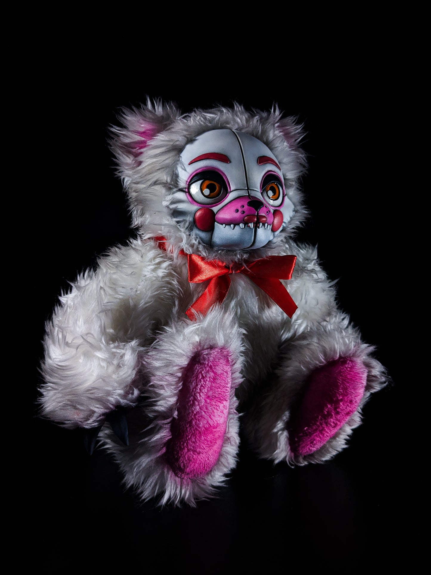 Funtime Foxy: FREDBEARZ - Five Nights at Freddy's Inspired CRYPTCRITZ