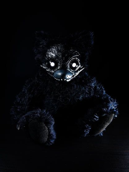 Shadow Foxy: FREDBEARZ - Five Nights at Freddy's Inspired CRYPTCRITZ