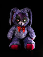 Load image into Gallery viewer, Withered Bonnie: FREDBEARZ - Five Nights at Freddy&#39;s Inspired CRYPTCRITZ
