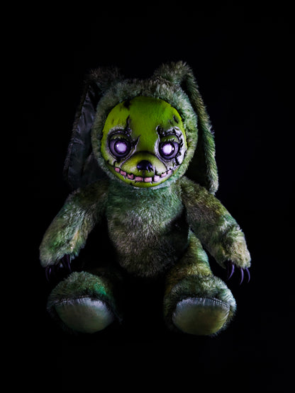 Springtrap: FREDBEARZ - Five Nights at Freddy's Inspired CRYPTCRITZ