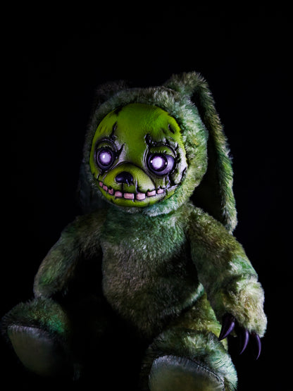 Springtrap: FREDBEARZ - Five Nights at Freddy's Inspired CRYPTCRITZ