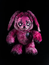 Load image into Gallery viewer, Lovetrap: FREDBEARZ - Five Nights at Freddy&#39;s Inspired CRYPTCRITZ
