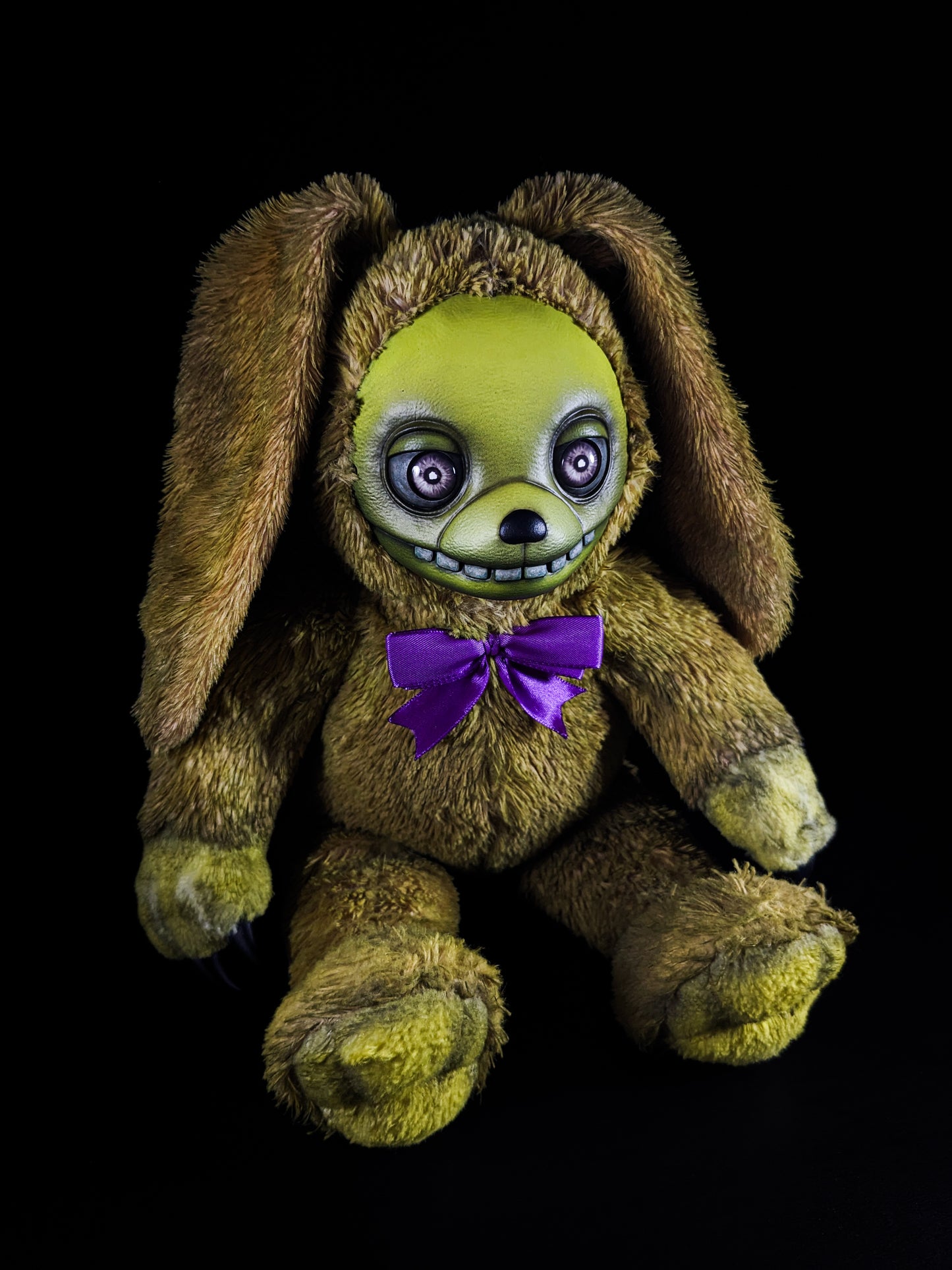 Withered Spring Bonnie: FREDBEARZ - Five Nights at Freddy's Inspired CRYPTCRITZ