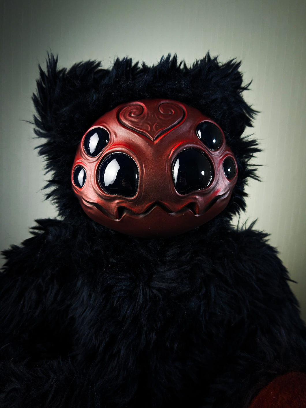 Arakobe (Krimson Krawler Ver.) - CRYPTCRITS Monster Art Doll Plush Toy