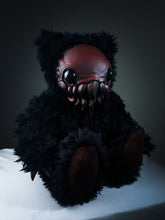 Load image into Gallery viewer, Eldinuth (Crimson Cthulhu Ver.) - CRYPTCRITS Monster Art Doll Plush Toy
