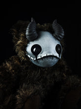 Load image into Gallery viewer, Mori (Brooding Bramble Ver.) - CRYPTCRITS Monster Art Doll Plush Toy
