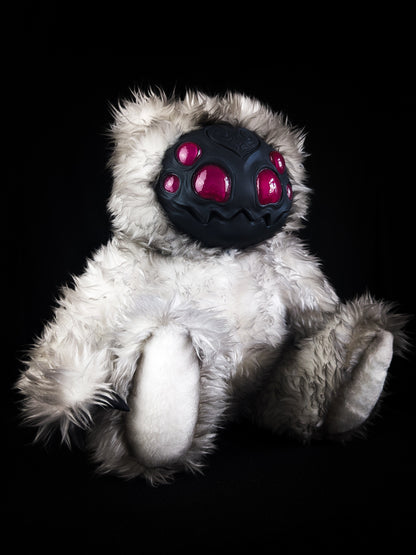 Arakobe (White Wanderer Ver.) - CRYPTCRITS Monster Art Doll Plush Toy