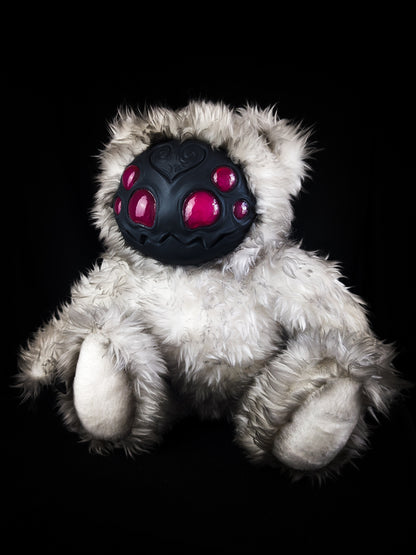 Arakobe (White Wanderer Ver.) - CRYPTCRITS Monster Art Doll Plush Toy