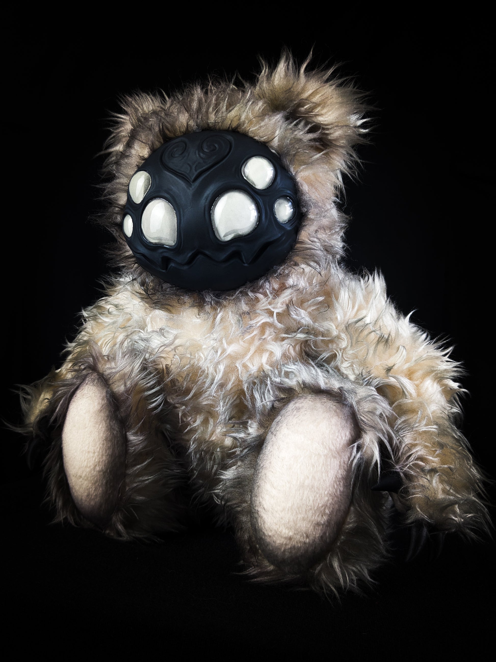 Arakobe (Collapsing Star Ver.) - CRYPTCRITS Monster Art Doll Plush Toy
