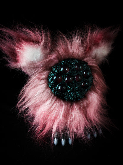 Svinknid - Custom Electronic Furby Spider Art Doll Plush Toy