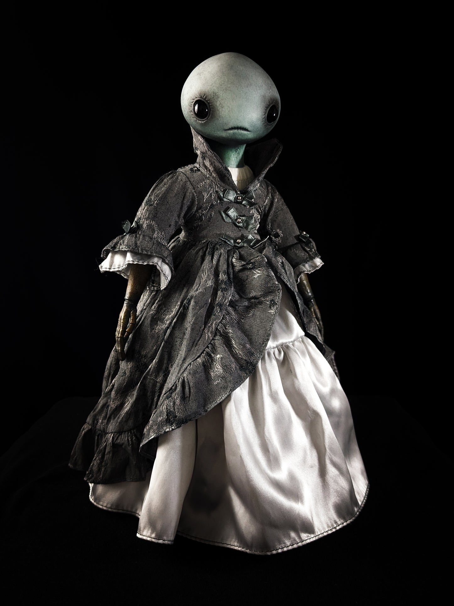 Depression Dolls: TOKAWEPT - Handmade Posable Gothic Art Doll for Enigmatic Souls
