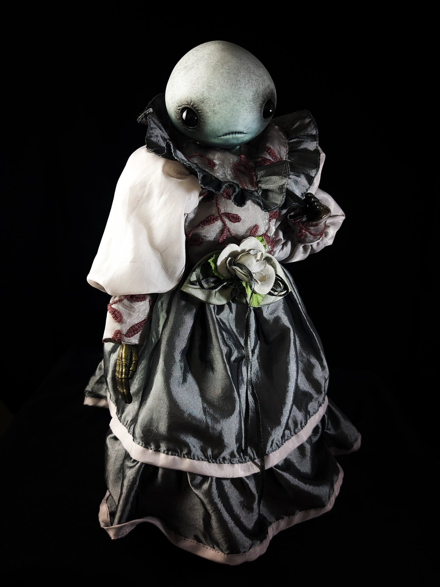 Depression Dolls: TOLKASULK - Handmade Posable Gothic Art Doll for Enigmatic Souls