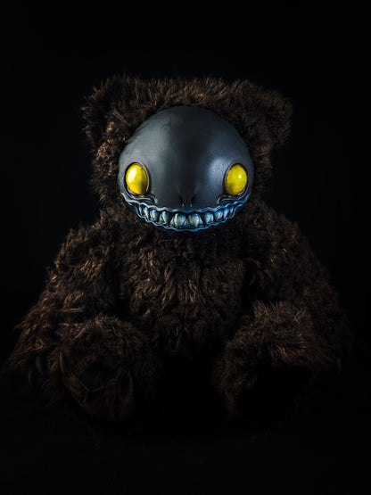 Celestial Charm: FRIEND - CRYPTCRITZ Handcrafted Alien Art Doll Plush Toy for Cosmic Dreamers