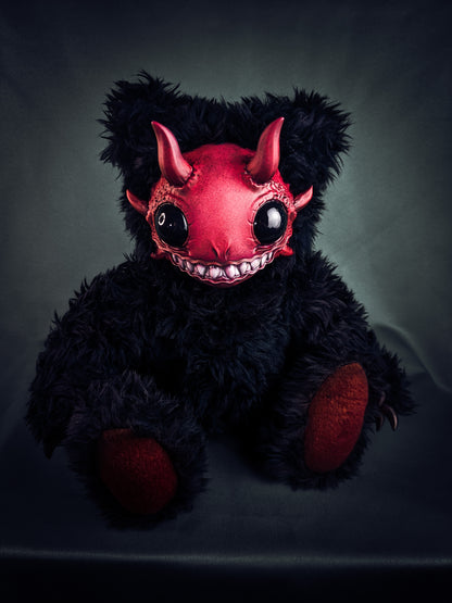 Abyssal Delight: REEFUL - CRYPTCRITZ Handcrafted Deep Sea Demon Art Doll Plush Toy for Dark Enchantresses of the Abyss