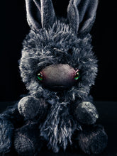Load image into Gallery viewer, LIMEBERRY - MINICRITS Cryptid Art Doll Plush Toy

