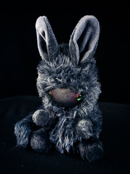 LIMEBERRY - MINICRITS Cryptid Art Doll Plush Toy