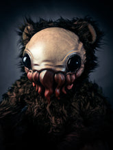 Load image into Gallery viewer, Unholy Godling: ELDINUTH - CRYPTCRITZ Handcrafted Lovecraftian Cthulhu Art Doll Plush Toy for Eldritch Entities
