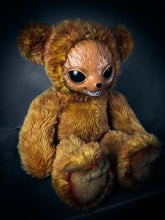 Load image into Gallery viewer, Teething n&#39; Tearing: HOWL - CRYPTCRITS Handcrafted Creepy Cute Monster Art Doll Plush Toy for Cryptozoologists
